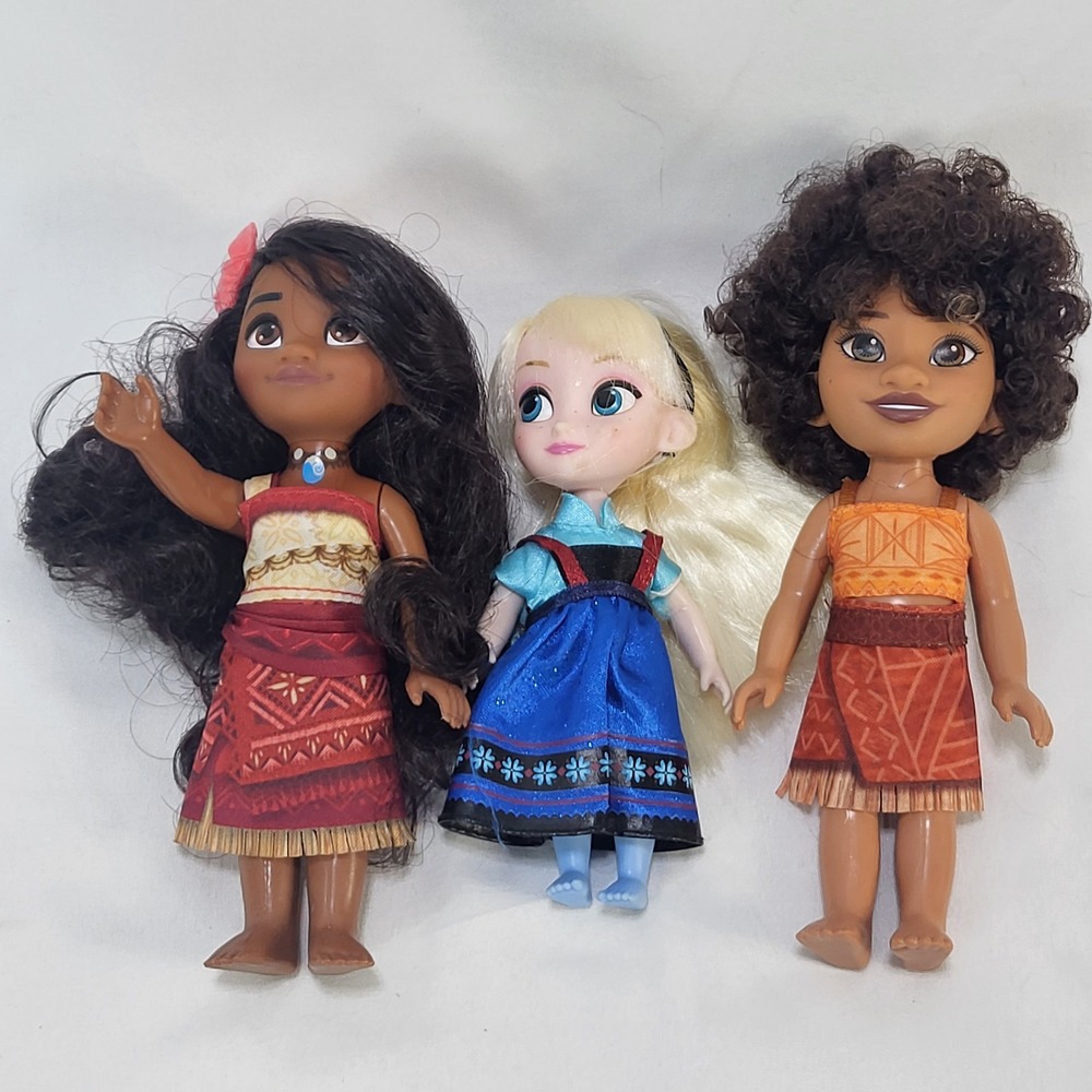 Disney Moana, Loto Frozen Elsa Petite Doll Lot 3 Piece Set Pre-loved Toy Figures